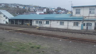 石油輸送の拠点駅となっています