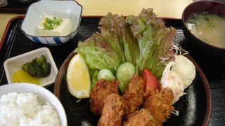 ボリュームたっぷりカキを食べたいなら「レストラン夕立」