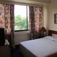 客室。クーラーがガンガンにききます。