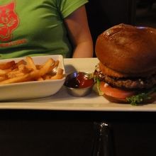 ブルーチーズバーガー