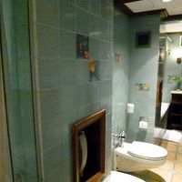 バスルームの奥まったところにおトイレがあります。