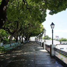 要塞の中の公園