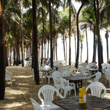 無料エリアのレストラン