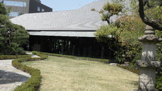 尾形光琳の燕子花、見る価値があります。