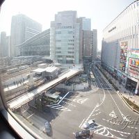 開発され変わりつつある大阪駅を目の前に・・・