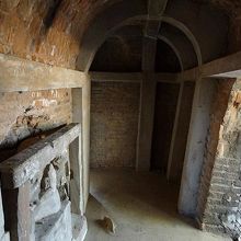 レイ・ミェット・ハナの内部