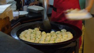 やけどに注意しつつ、買ったらすぐに食べるべし！