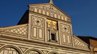 床の装飾がかわいい！