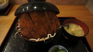 なかなかご飯までたどり着きません