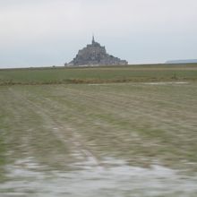 車窓からモンサンミッシェルの全景が見えたときには感動！