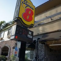 フロントそばです