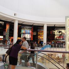 ウインドーショッピングも楽しい