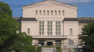 東洋美術が多く所蔵されている