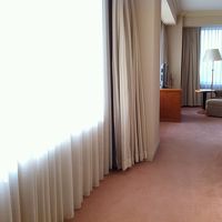 まっすぐ進んで右に曲がる、まだベッドは見えない。