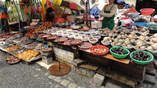 魚だけじゃない市場でした。