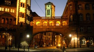 夜に到着したので写真が暗いんですが