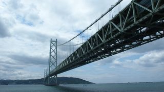 世界一の明石海峡大橋。