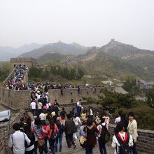 長城に負けず劣らず長蛇の列