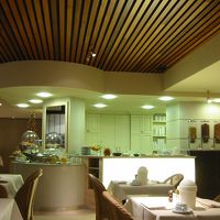 朝食の会場です。お正月はシャンパンが振る舞われました