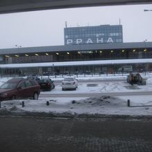 プラハ国際空港の外観