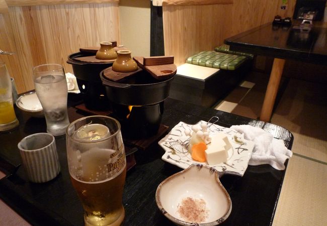 （手造り豆腐と湯葉料理の店　豆仙坊 ）--- 奈良市内にある上品な「豆腐専門店」です。豆腐の味が濃厚で美味しかったです。