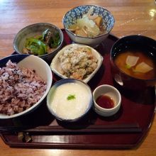 しみじみおいしい。ボリュームもあります。