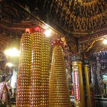 内部もすごいことになってます