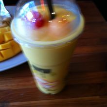 濃厚なマンゴーデザート