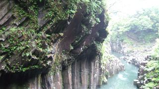 神秘的な渓谷！