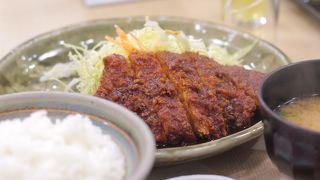 これを食べなきゃ、名古屋に来た感じがしないな