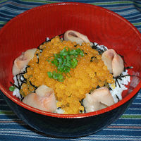 珍しい川魚のイクラ丼