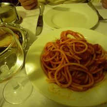 ブカティーニのボロネーゼ