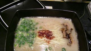 お初のとんこつラーメン