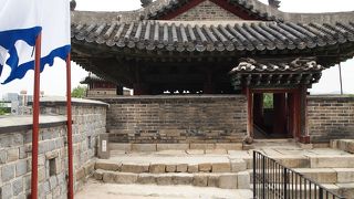 華城の西北にある見張り台