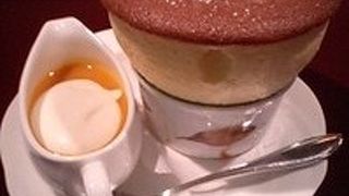 マンゴーのスフレ