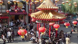 都会の中の異国