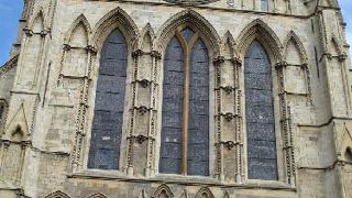 ヨークの真ん中にそびえる