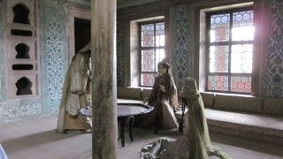 別料金ですが、美しいタイルが堪能できます。