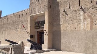 ドバイの急激な発展の歴史を知るには一番のスポットです。