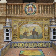 同じく曇天下のタイル