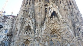 人々を魅了するサクラダ・ファミリア聖堂