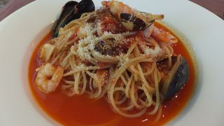 ア ラ ターブル