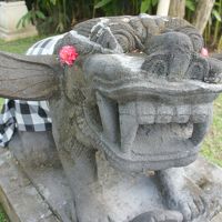 ホテル内にあった石像