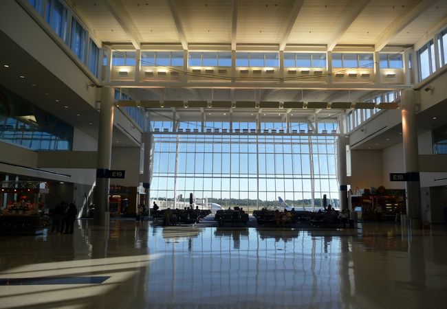ジョージ ブッシュ インターコンチネンタル ヒューストン国際空港 Iah クチコミ アクセス 営業時間 ヒューストン フォートラベル