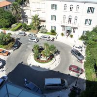 バルコニーからエントランスがみえます