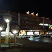 （釧路駅）--- 釧路の中心駅です。市の繁華街もすぐ近く！