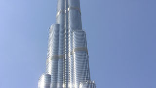 入場は原則として事前予約制です。