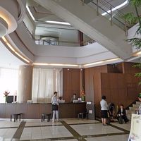 フロントは広々して応対も良かった