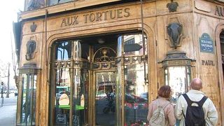 プランタンデパート近くのポール