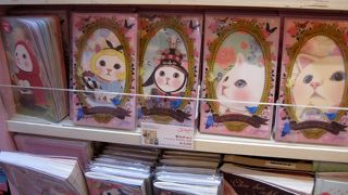 明洞でJetoyのchoo choo catグッズが買えます